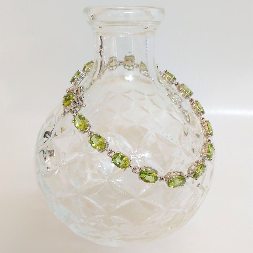Hebei Peridot Tennis Bracelet - Picture 3 of 7